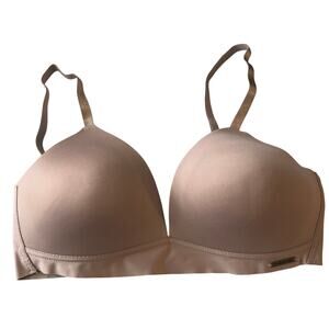 Bebe classic bra 38C wire free